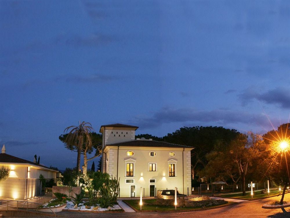 Grand Hotel פסטום מראה חיצוני תמונה