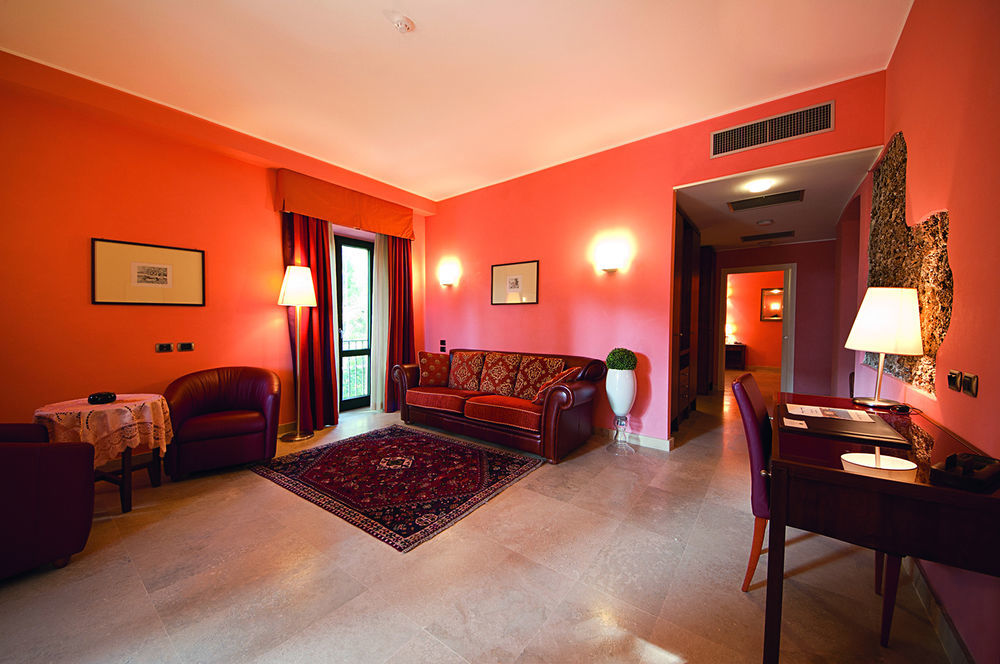 Grand Hotel פסטום מראה חיצוני תמונה